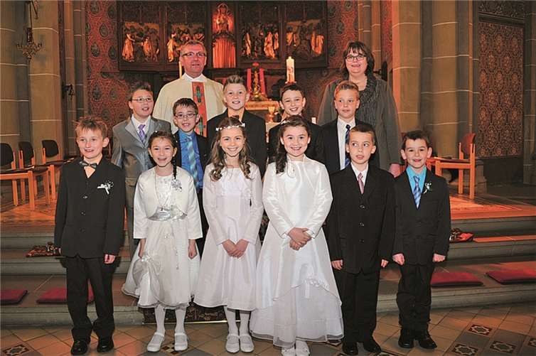 Auch in Brohl empfingen die Kinder zur Erstkommunion in ihrer Kirche zum ersten Mal den Leib Christi.