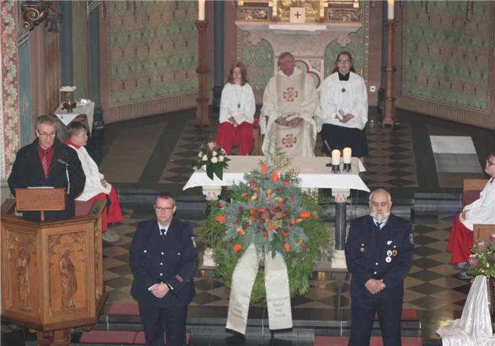 Auch in Waldorf gedachte man am vergangenen Sonntag nach dem sonntäglichen Gottesdienst der Gefallenen der Weltkriege anlässlich des Volkstrauertags.