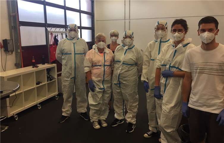 Auch in der Kaisersescher Drive-In-Schnellteststation erfreut sich die Test-Crew an einem großen Zuspruch.Fotos: TE