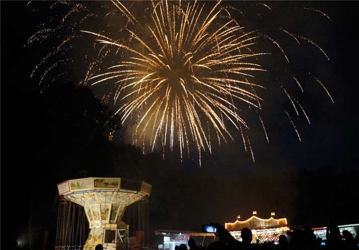 Auch in diesem Jahr gibt es wieder ein traditionelles Feuerwerk. Foto: AhrFelsenInFlammen e. V.