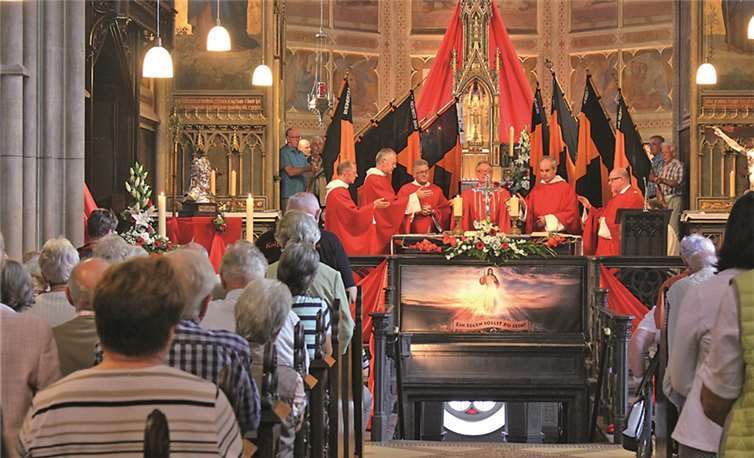 Auch in diesem Jahr hatten sich die Kolpingsfamilien der Region auf den Weg zur Apollinaris-Wallfahrt nach Remagen gemacht.Lothar Spurzem