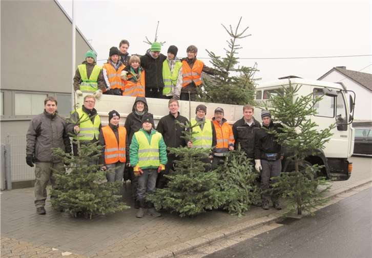 Auch in diesem Jahr kümmern die Georgspfadfinder sich um die Weihnachtsbäume der Mendiger. privat