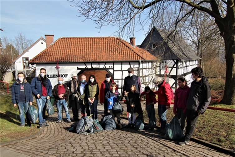 Auch in diesem Jahr rückt der Ließemer Ortsausschuss zum Müllsammeln aus. Foto: privat