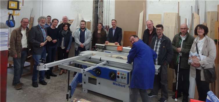 Auch in diesem Jahr will das Forum Soziale Gerechtigkeit wieder viele Menschen im Westerwald zusammenbringen und sich mit ihnen für eine sozial gerechtere Politik einsetzen – wie hier bei der Sozialrundreise durch den Westerwaldkreis mit 6 Stationen im vergangenen Jahr. Foto: Privat