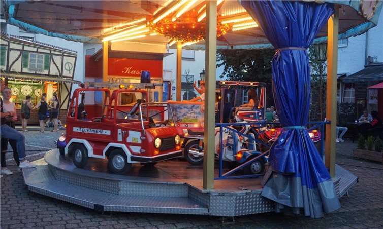 Auch kleine Kirmesgäste kamen zu ihrem Vergnügen.