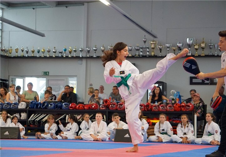Auch kostenlose Schnupperkurse bietet das Taekwondo Spitzensportzentrum Swisttal an. : Natalie Kayper-Mensah