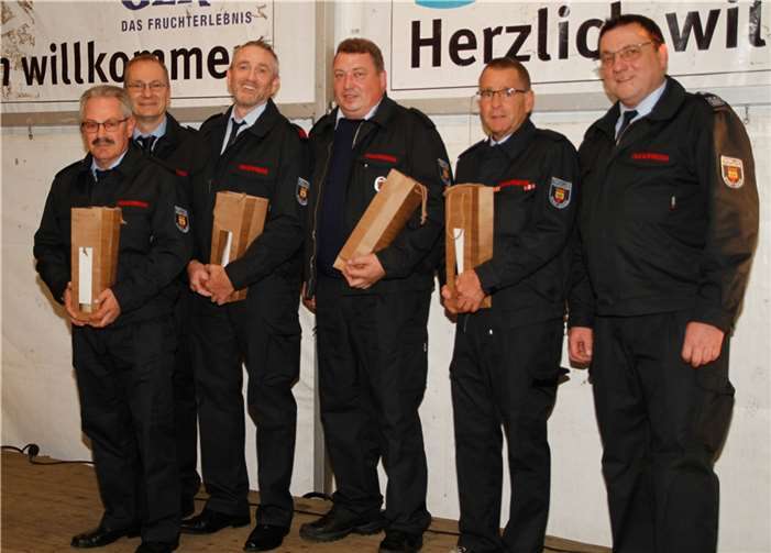Auch mehrere Beförderungen u.a. zum Oberlöschmeister und Bransmeister standen an.
