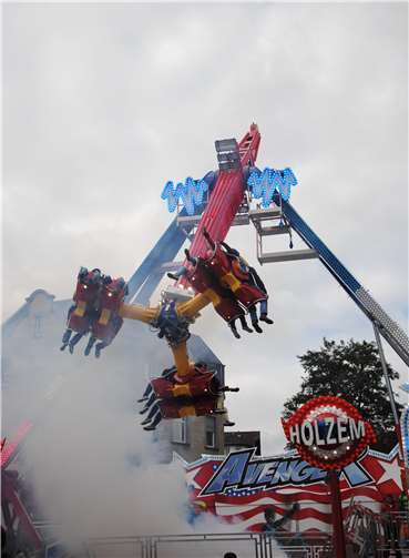 Auch mit dem Fahrgeschäft „Avenger“ gibt es ein Wiedersehen! Chantal Franz/Stadt Mayen