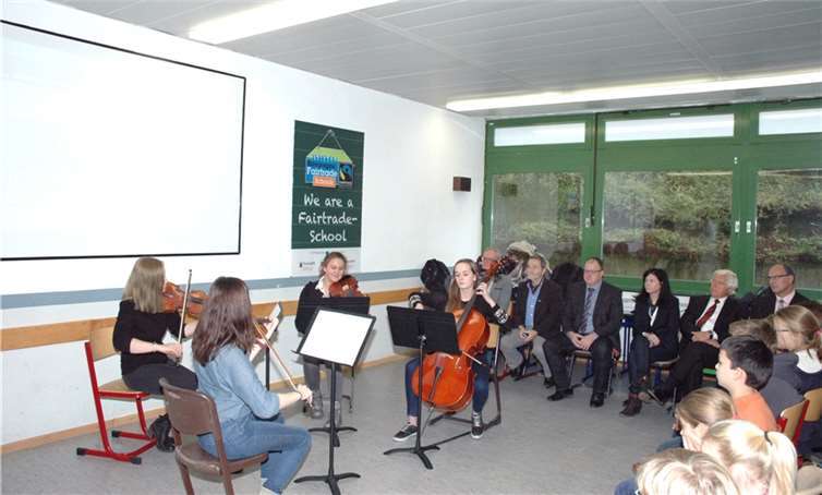 Auch musikalische Darbietungen gehörten zum feierlichen Rahmen.