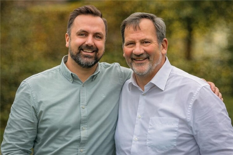 Auch nach dem Wechsel der Positionen in der Fraktionsspitze, setzen Timur Külahcioglu als neuer Fraktionsvorsitzender und Hartmut Dressel als stellvertretender Fraktionsvorsitzender den erfolgreich eingeschlagenen Weg weiter fort.