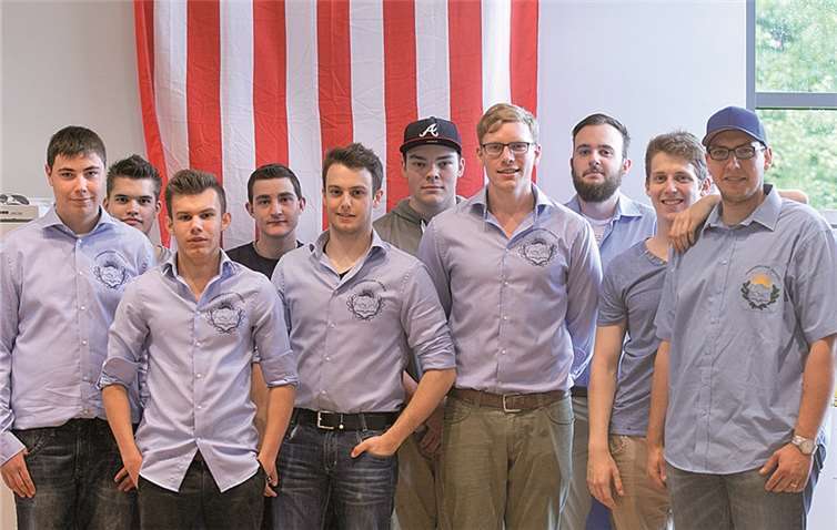 Auch ohne Maikönigspaar feierte der Junggesellenverein Ringen-Beller ein stimmungsvolles Junggesellenfest im Bürgerhaus. JOST