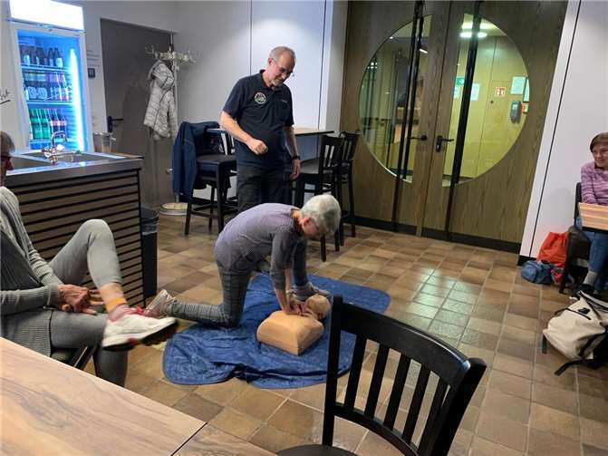 Auch praktische Übungen standen auf dem Programm. Foto: privat