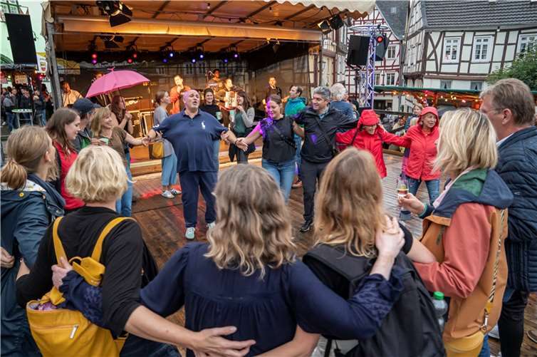 Auch rockige Partyklänge gehören zum Linzer Winzerfest.