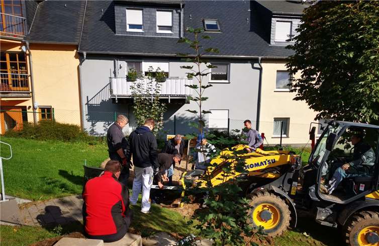 Auch "schweres Gerät" war im Einsatz.