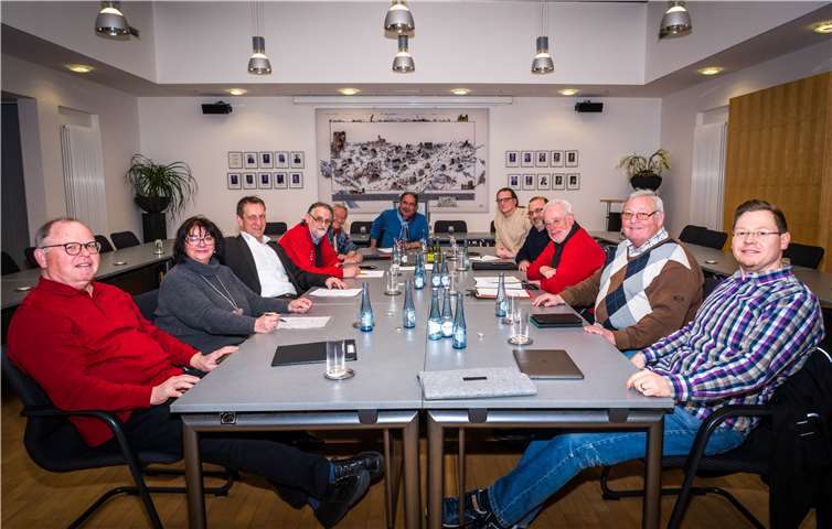 Auch über die derzeitige politische Lage der Bundes-SPD und der möglichen neuen großen Koalition wurde diskutiert. SPD Maifeld