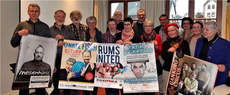 Auch viele Aktive in der Kleinkunstbühne Mons Tabor sind in die Jahre gekommen – doch das Programm bleibt jung und lebendig.Privat