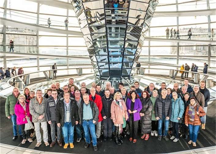 Auf Einladung ihrer Wahlkreis-Abgeordneten Carina Konrad besuchten rund 40 politisch Interessierte letzte Woche die Bundeshauptstadt. Foto: Bundesregierung/StadtLandMensch-Fotografie