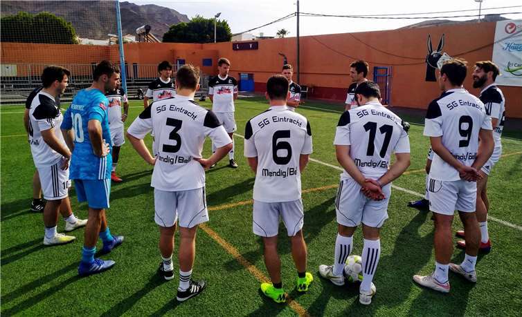 Auf Fuerteventura fanden die Spieler der SG Eintracht Mendig/Bell ideale Bedingungen vor.Fotos: SK