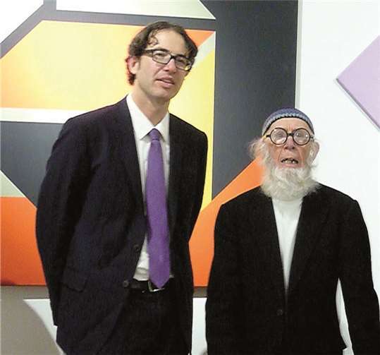 Auf Heijo Hangens spezielle Bildsprache ging Dr. Markus Bertsch in seiner Laudatio ein.