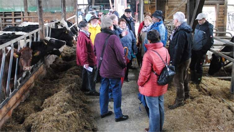 Auf Hof Lahnaue in Dausenau waren Preise landwirtschaftlicher Produkte und Direktvermarktung Themen der Fastenaktion „7 Wochen mit...“. privat