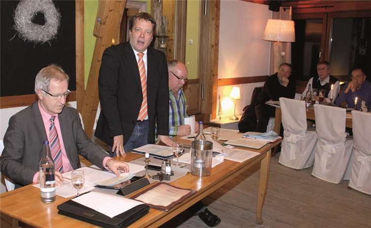 Auf Listenplatz eins mit Ziel absolute Mehrheit - der Gemeindeverbandsvorsitzende Jörg Hilden.