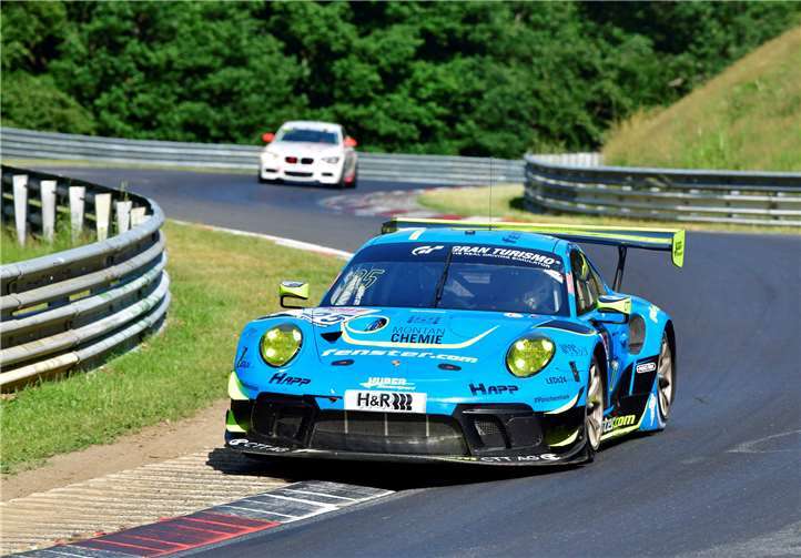 Auf Position fünf im Ziel der Huber Porsche, welcher unter anderen für den ausrichtenden MSC Adenau das Rennen unter die Räder genommen hatte.