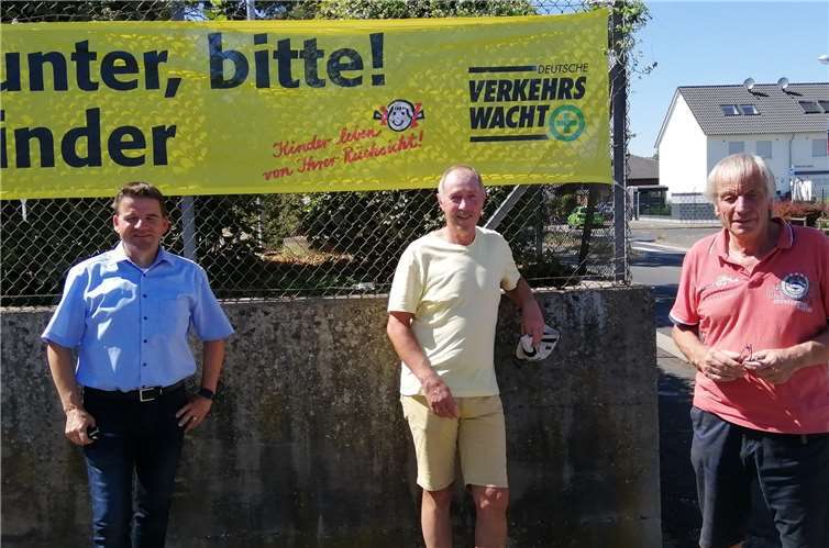 Auf Tour im Doppelort (v.l.): Bürgermeisterkandidat Holger Jung und die Wahlkreiskandidaten Otmar Soukup und Ferdi Koll. Foto: privat