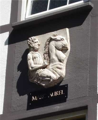 Auf das Flachrelief stieß der Eigentümer per Zufall. Foto: privat