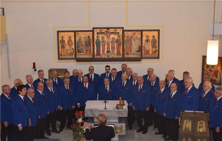 Auf das Konzert in der Kapelle des Pflegeheims in der Niederhutstraße freuen sich die Sänger des Männerchors Bachem unter ihrem Chorleiter Hans-Albert Jahn schon lange.Foto: privat
