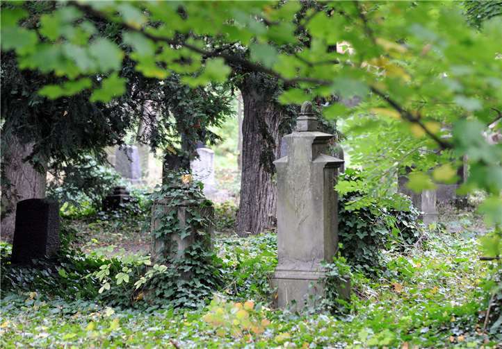 Auf dem Alten Friedhof in Neuwied sind noch viele historisch wertvolle Denkmäler aus unterschiedlichen Epochen erhalten geblieben. Foto: privat