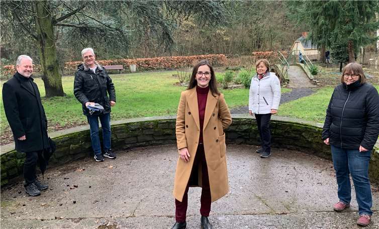 Auf dem Bild von links nach rechts: Andreas Langer (Fraktionsmitglied der Freien Wählergruppe der Umweltinitiative Mittelrhein e.V.) Franz-Peter Metzler (Fraktionsvorsitzender der Freien Wählergruppe der Umweltinitiative Mittelrhein e.V.), Marianne Altgeld (Direktkandidatin der Freien Wähler zur Landtagswahl 2021), Ingrid Sacher (Vorsitzende der Umweltinitiative Mittelrhein e.V.) Eva Maria Heuser (Fraktionsmitglied und Vorsitzende der freien Wählergruppe der Umweltinitiative Mittelrhein e.V.)Foto: Marianne Altgeld