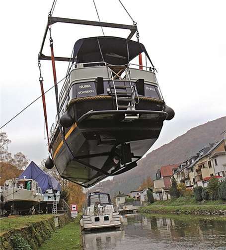 Auf dem Clubgelände auf der Insel Oberau finden die Schiffe ihr Winterquartier.