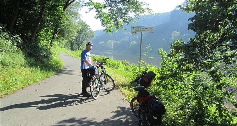 Auf dem Elberadweg.