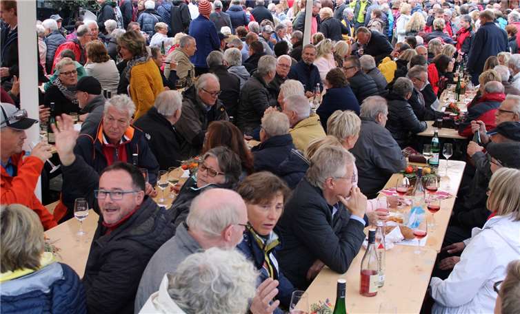 Auf dem Festplatz war jede Menge los.