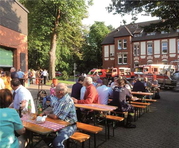 Auf dem Feuerwehrgelände gab es ein Sommerfest. GM