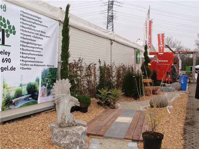 Auf dem Freigelände gab es viele interessante Aufbauten zum Thema Gartengestaltung zu entdecken.