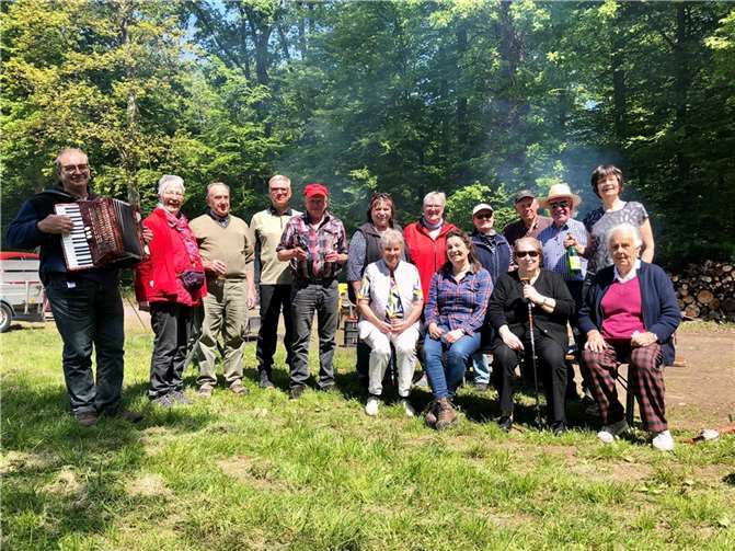 Auf dem Grillplatz Valwigerberg verbrachte man einen sonnigen Nachmittag. Fotos: privat