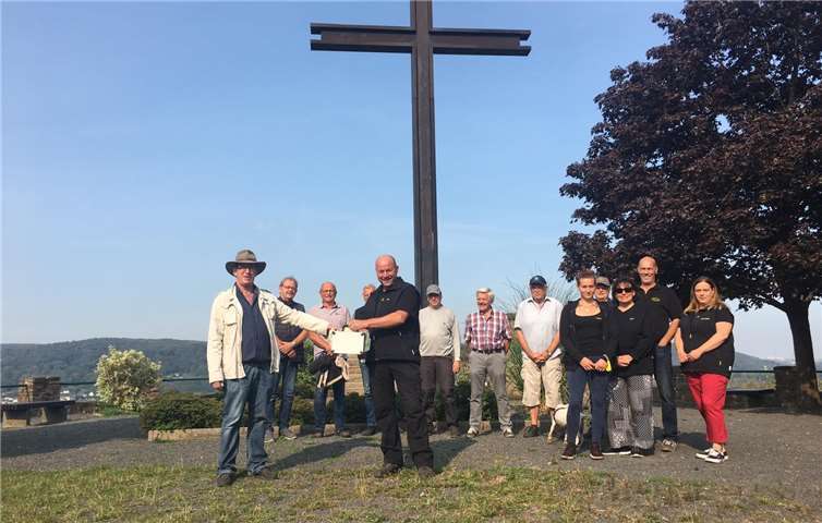 Auf dem Koppelplateau fand die Scheckübergabe statt. Foto: privat