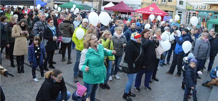Auf dem Marktplatz in Remagen war einiges los.AB