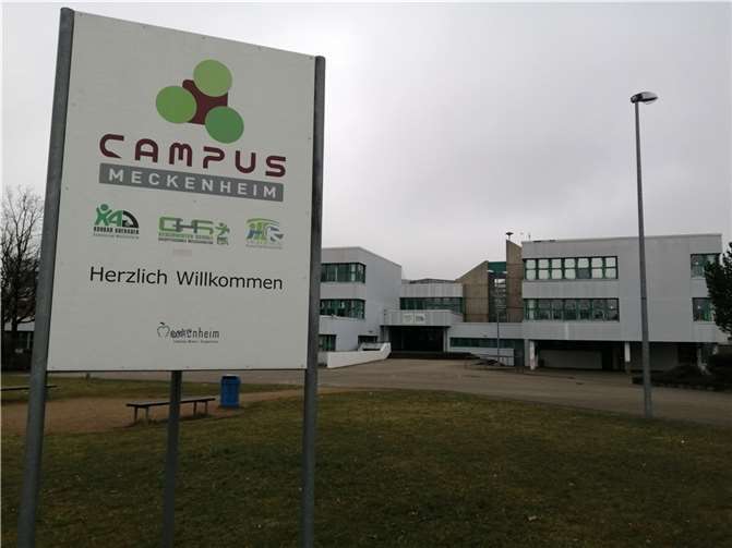 Auf dem Meckenheimer Schulcampus wird künftig gebaut - Konrad-Adenauer-Gymnasium und Geschwister-Scholl-Hauptschule bekommen Neubauten.  Foto: privat