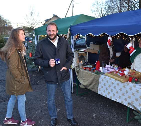 Auf dem Mieler Weihnachtsmarkt ging es sehr familiär zu.