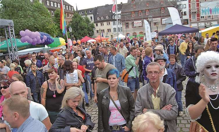 Auf dem Münzplatz wird in diesem Jahr unter anderem für die Eheöffnung demonstriert. Förderverein des Koblenzer Christopher-Street-Days e.V.