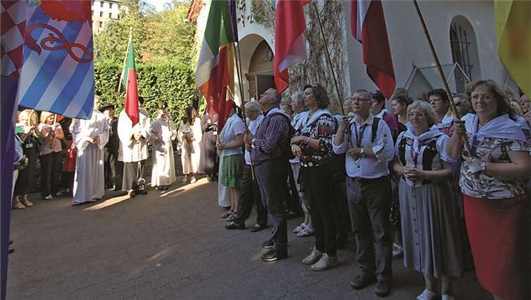 Auf dem Pilgerweg zum 100. Jubiläum Schönstatts 2014 steht das 3. Vorbereitungsjahr unter dem Motto „Geht, ich sende euch“ (LK10,3).privat