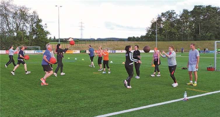 Auf dem Platz ist immer viel los - und das mit Spaß.