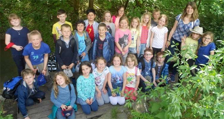 Auf dem Programm stand auch ein erlebnisreicher Spaziergang über das Gelände. privat