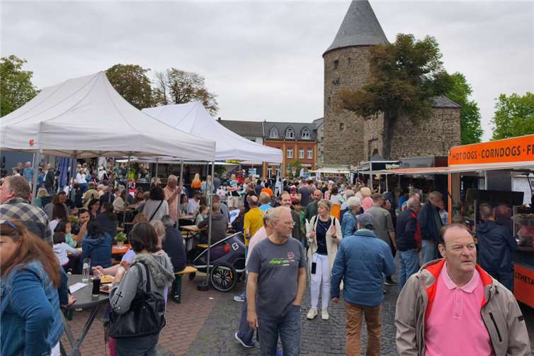 Auf dem Prümer Wall herrschte drei Tage lang reger Betrieb.  Fotos: DU