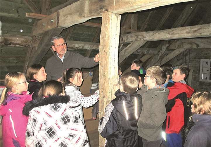 Auf dem Speicher gab es uralte Dachkonstruktionen zu bestaunen. privat