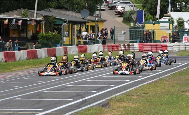 Auf dem Weg zum Start in der Pole Position: Schon bevor das eigentliche Rennen losging, zeigte Enrico schon, dass er einer ist, der ganz vorne mitfährt. Privat