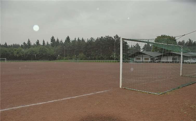 Auf dem jetzigen Hertha-Sportplatz soll gebaut werden.Weigert