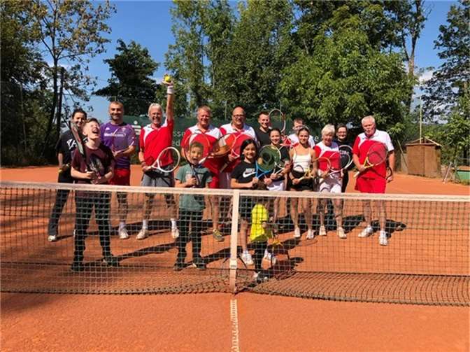 Auf der Anlage auf dem Kaiserberg trafen sich Jung und Alt.  Foto: privat